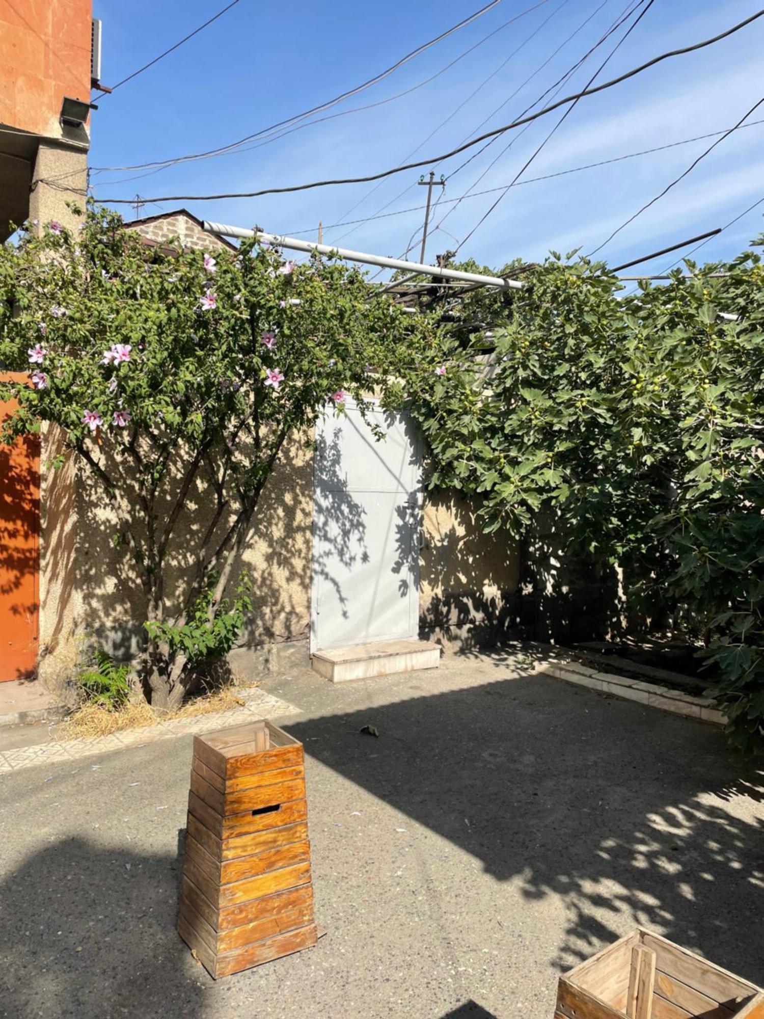 Apartment In The City Center With The Garden Yerevan Exterior photo